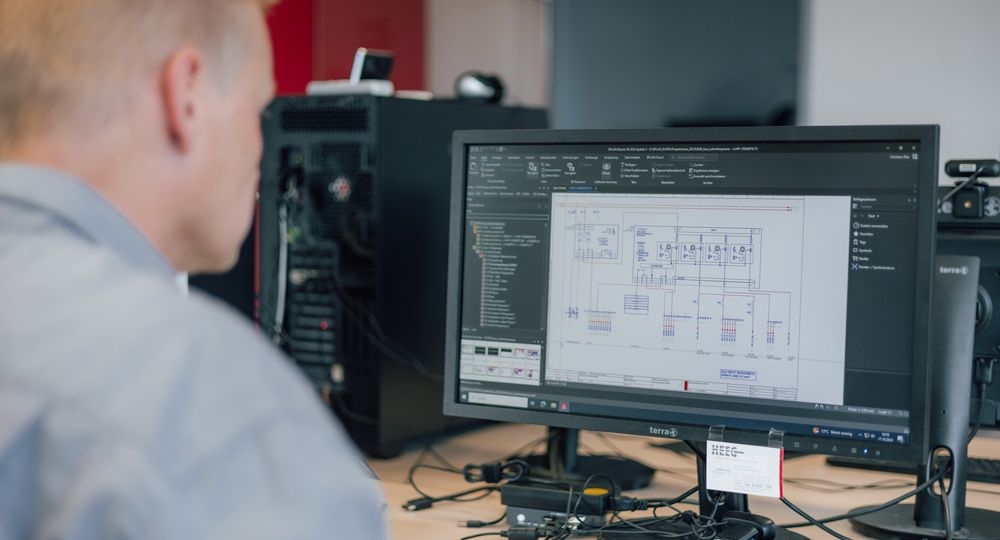 Elektrokonstruktion bei Heeg Konstruktion- und Maschinenbau GmbH