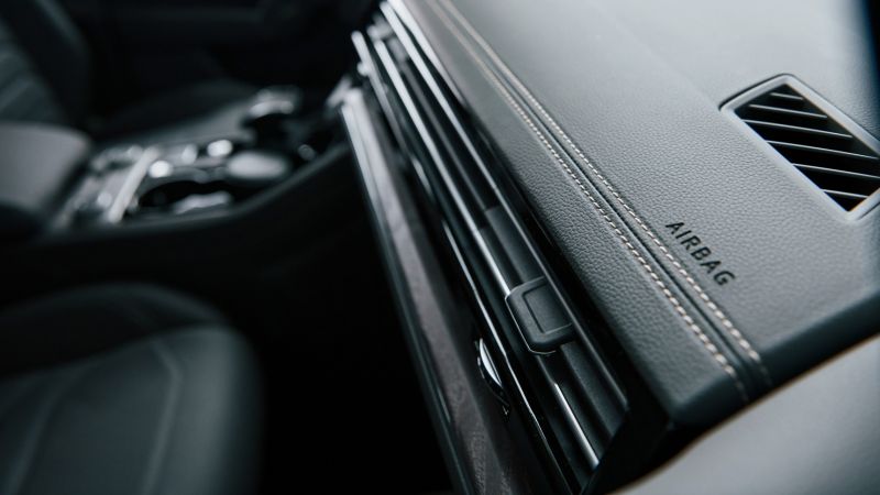 Faltmaschinen für Airbags, Plastikbeutel und mehr bei HEEG Konstruktion und Maschinenbau GmbH in Aschaffenburg